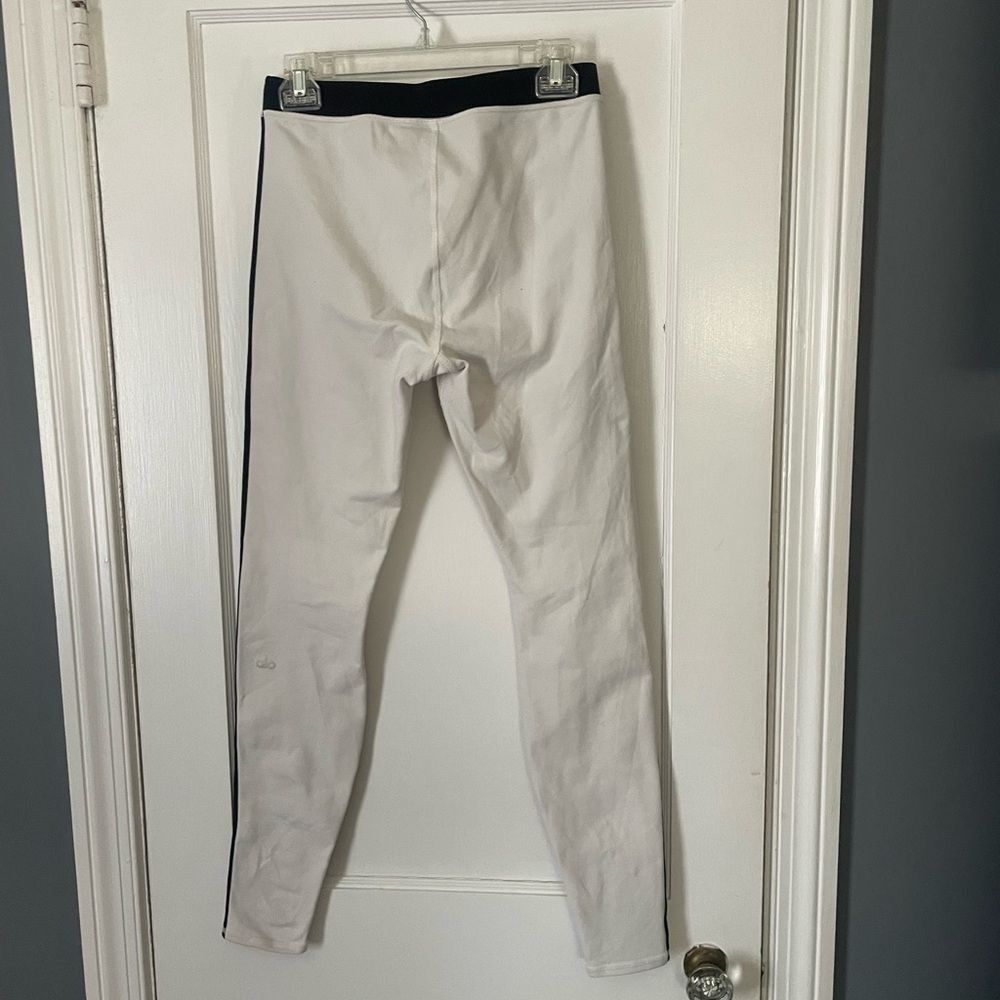 ALO Yoga White Leggings with Black Trim Size Medium Stretch Yoga Soft Pilates